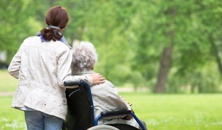 Independent Living vs. Assisted Living: How to Choose the Right Fit for Your Loved One